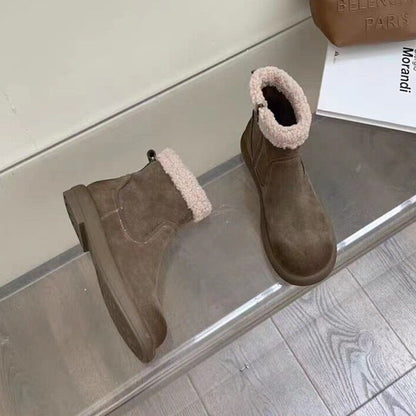 Semelle antidérapante des bottes CozyStep™ testée sur neige.